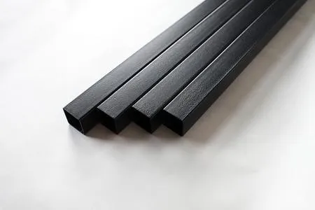 Fyrkantigt räcke i galvaniserat stål